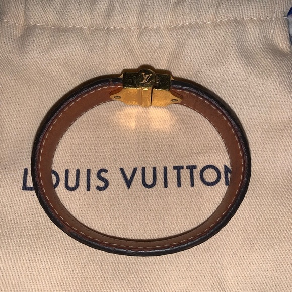 Louis Vuitton Nano Monogram Bracelet - Picture 3 of 11